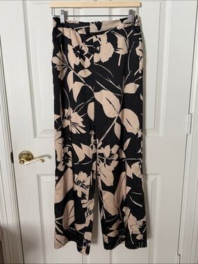 Elie tahari Wide Leg Floral Print Pants - Black & Beige size 4